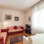 아파트 Royale Melody - Near The Historical Centre Of *