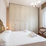 아파트 Royale Melody - Near The Historical Centre Of *