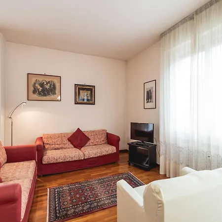 Apartmán Royale Melody - Near The Historical Centre Of *