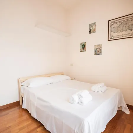 Royale Melody - Near The Historical Centre Of *
