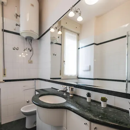 Royale Melody - Near The Historical Centre Of Apartmán
