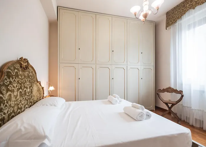 Apartmán Royale Melody - Near The Historical Centre Of *