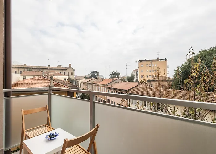 Royale Melody - Near The Historical Centre Of Appartamento