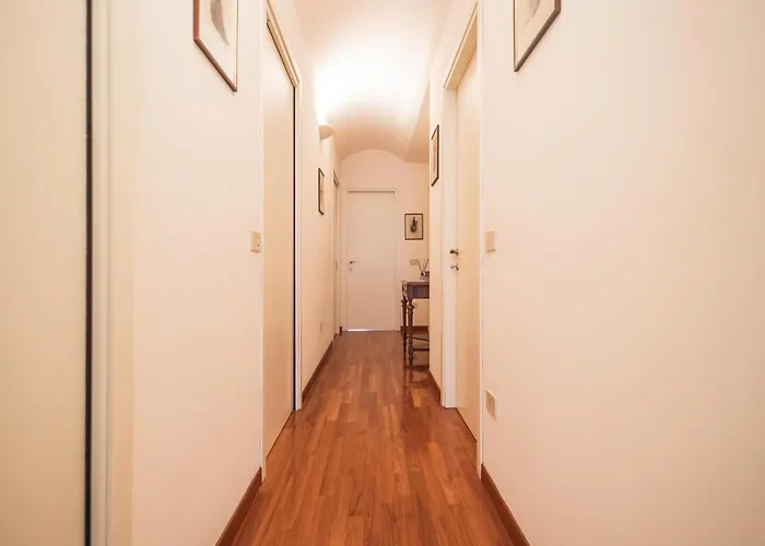Royale Melody - Near The Historical Centre Of Apartmán